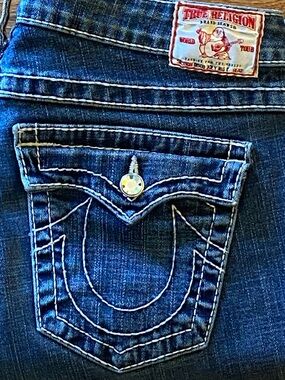 TRUE RELIGION JEANS
